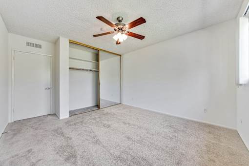 Bedroom ; Closet