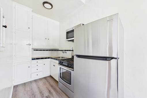 Studio Apartment