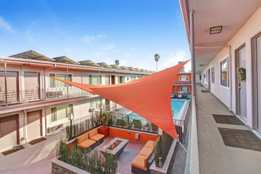 North Hollywood Studios and one bedroom apartments, move in special