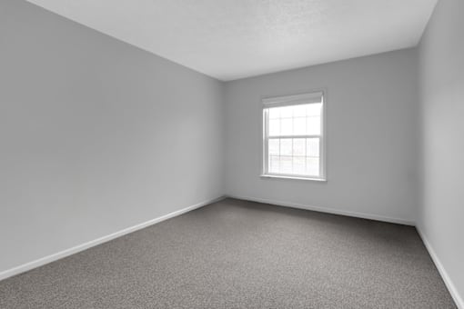 Bedroom in a 1-bedroom, 1-bathroom apartment at Briarwood Apartments in Lexington.