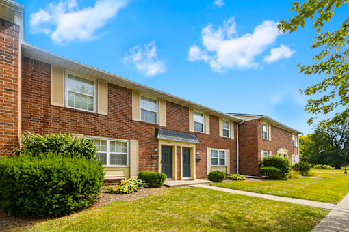 Exterior view of Colonial Square Apartments, showcasing the building's design.