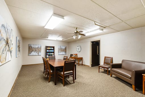 Community room at Edsall House in Fort Wayne, featuring seating and social areas.