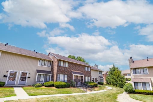 Exterior apartment building at Woodbridge Apartments
