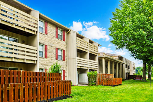 Exterior view of balconies and patios at Cambridge Square Apartments in Bedford, Indiana.