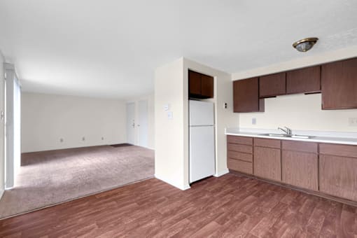 Kitchen in a 1-bed, 1-bath apartment at Mount Vernon.