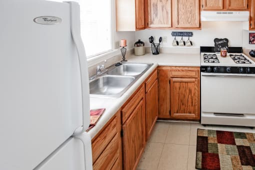 Kitchen in a 2 bedroom apartment at Bradford Lake Apartments