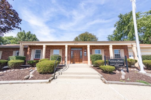 Leasing office at Carriage House Apartments Decatur