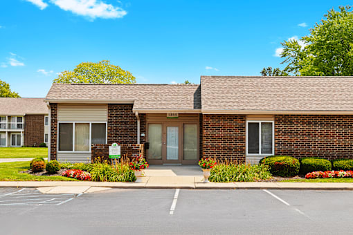 Leasing office at Greenbriar Apartments.