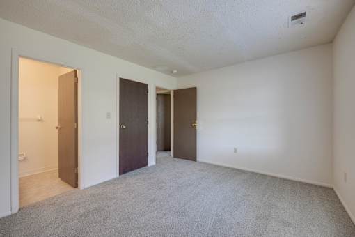 Spacious Master Bedroom in a 3 bedroom apartment at Regency Park Apartments