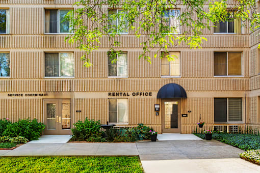 Rental office at Edsall House in Fort Wayne.