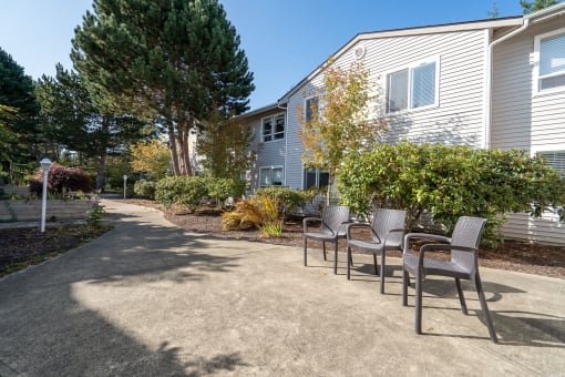 DiscoveryView_Photo_BackPatio