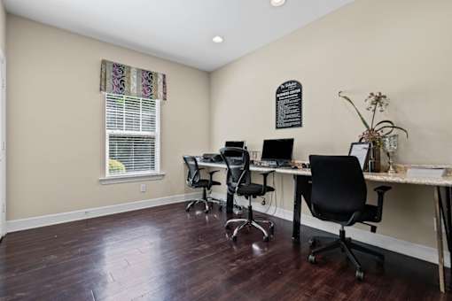 vaulted ceiling living room Fairhope patio home