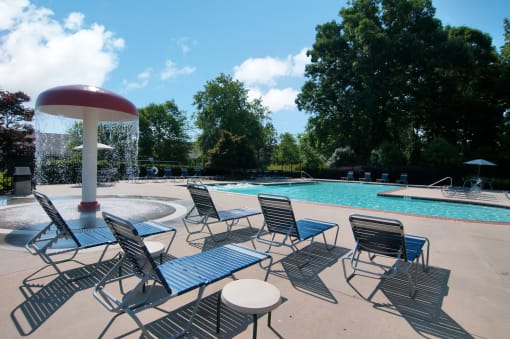 Swimming Pool Lounge Seating