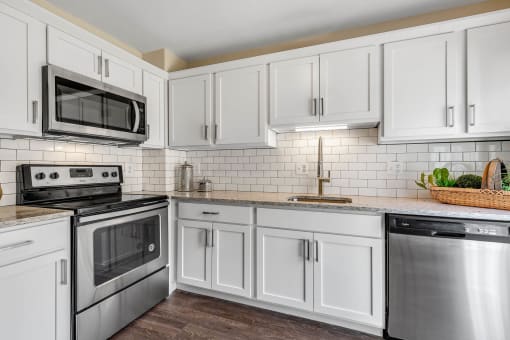 Fully Equipped Kitchen at Mainstreet Village, Novi, 48375