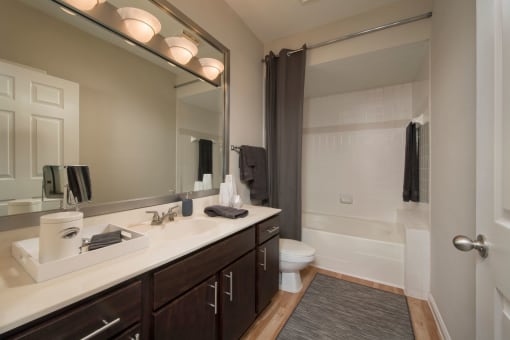 Modern bath with oversized soaking tub