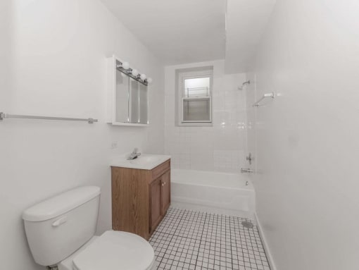 Park Shores - Bathroom