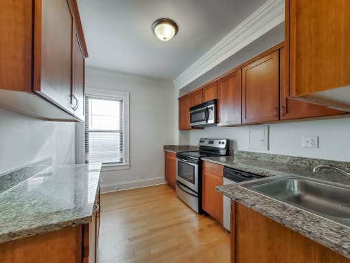 The Patricians Apartments Lincoln Park Chicago One Bedroom Kitchen