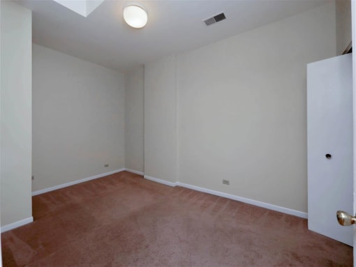 Fullerton Lofts - Bedroom