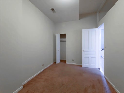 Fullerton Lofts - Bedroom