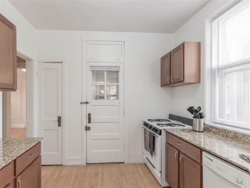 Hamilton Place - Kitchen