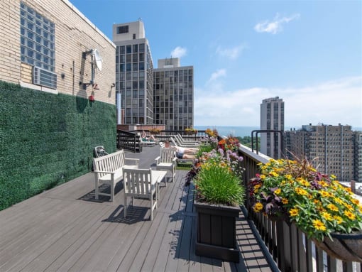 The Patricians Apartments Lincoln Park Chicago Roof Deck