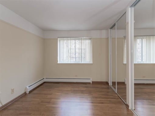 Winthrop Place - Bedroom Photo