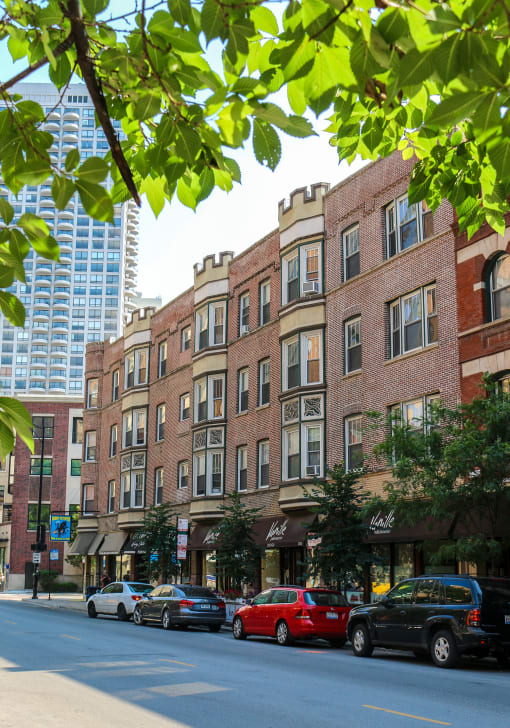 Fox Luxury Apartments Exterior