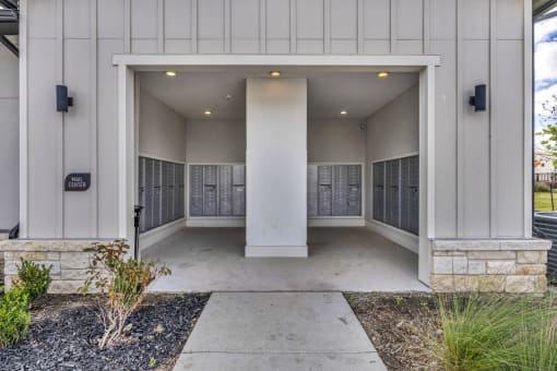the preserve at ballantyne commons front entrance to a building