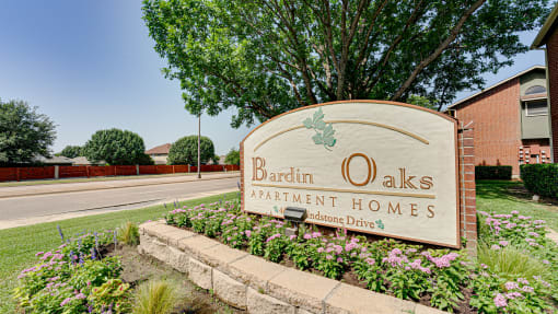 Property Signage at Bardin Oaks, Arlington, TX