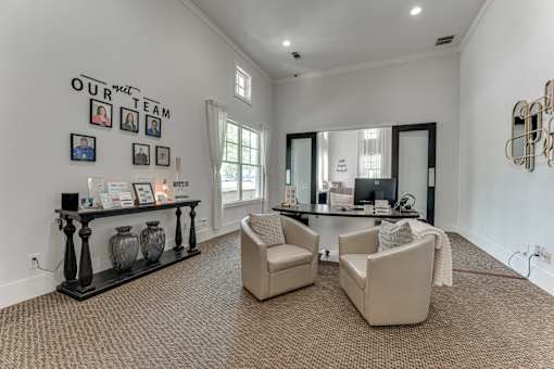 Lounge at The Brazos, Dallas, 75287