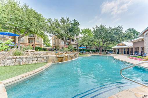 Swimming Pool at The Brazos, Dallas, Texas