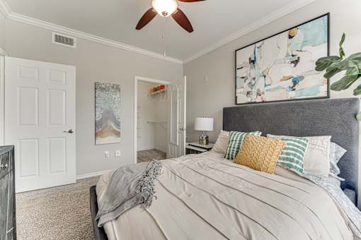 Large Bedroom at The Brazos, Dallas, TX