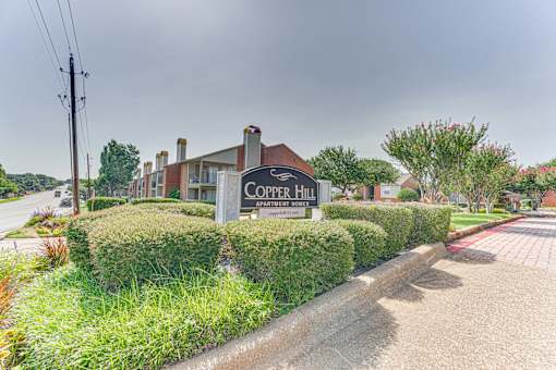 Signature at Copper Hill Apartments, Bedford 76021