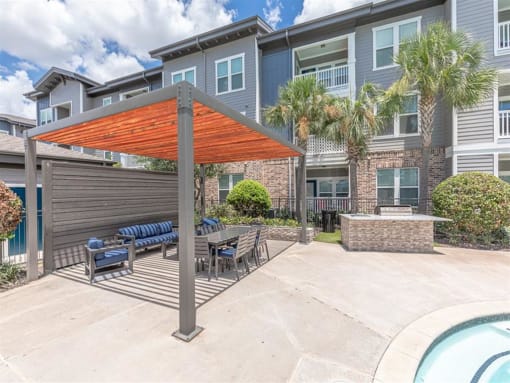 Picnic Area at Delray Apartments, Houston, 77077