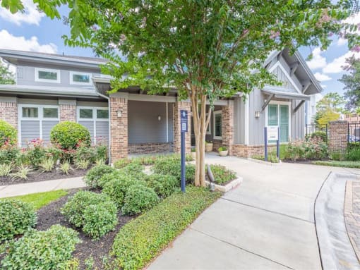 Walking Path at Delray Apartments, Texas, 77077