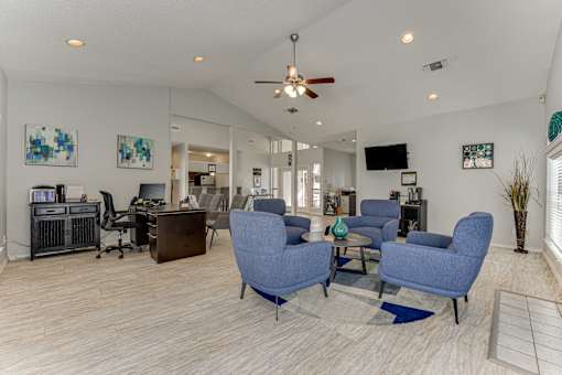 Lounge Area With TV at Wilson Crossing, Texas