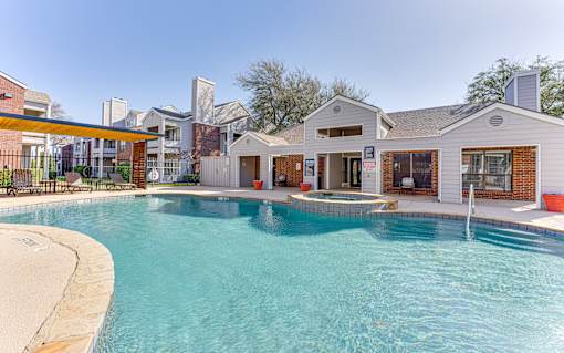 Sparkling Pool at Wilson Crossing, Cedar Hill, 75104