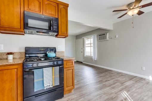Spacious Apartment Layouts At Le Mar Apartments in Fullerton, CA.
