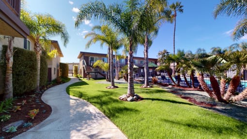 Swimming Pool and Spa at Huntington Cove Apartment Homes in Huntington Beach, California.