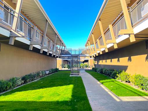 Towne Centre at Orange Apartments.