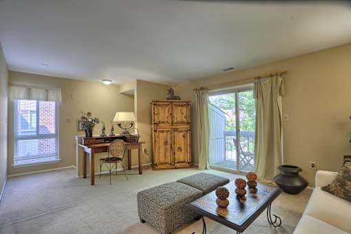 Alot of sunlight in living room