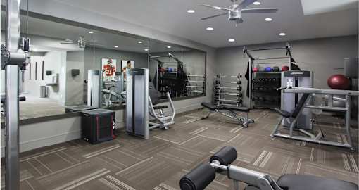 Apartments on Vine Street in Lincoln, Nebraska with huge 24-hour fitness center at LionsGate Apartments