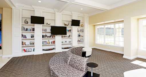 Huge resident lounge, resident cyber lounge, resident cyber café, free wi-fi, resident clubhouse space at Embassy Park Apartments in Omaha, Nebraska