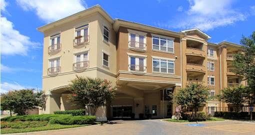 Luxury apartments next to the Galleria in Dallas with attached parking garage at Villa Piana Apartments in Dallas