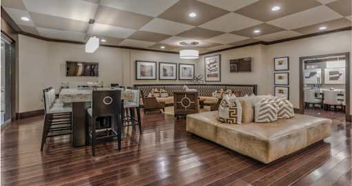 Luxury apartments with resident lounge, free wi-fi, internet café, conference room and catering room at Villa Piana Apartments in Dallas