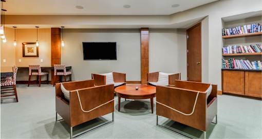 Luxury apartments with resident lounge, coffee bar, free wi-fi, internet café, conference room and catering room at Villa Piana Apartments in Dallas