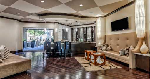 Luxury apartments with resident lounge, coffee bar, free wi-fi, internet café, conference room and catering room at Villa Piana Apartments in Dallas