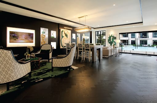 Luxury clubhouse, luxury resident lounge, luxury meeting area at Le Palais Apartments in Houston.