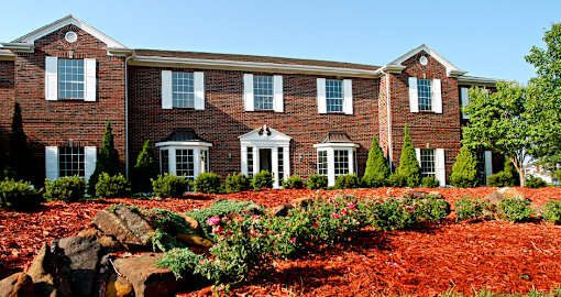 Apartments in northwest Omaha with beautiful landscaping, park-like setting, lots of trees, and scenic views at The Vanderbilt Apartments in Omaha, Nebraska