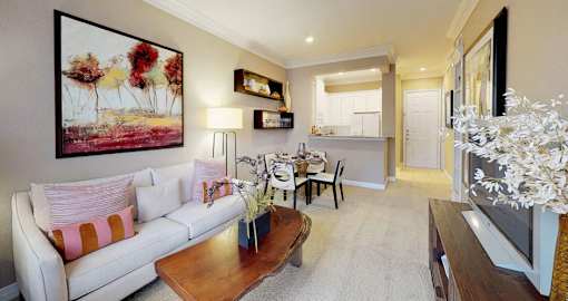 Luxury apartments with 9-foot ceilings, granite breakfast bars and white kitchen cabinets at RidgeGate Apartments in Minnetonka, Minnesota